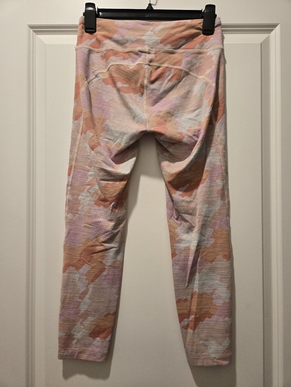 Outdoor Voices TechSweat Pink Camo Workout Leggings - Size‎ M - Picture 3 of 3